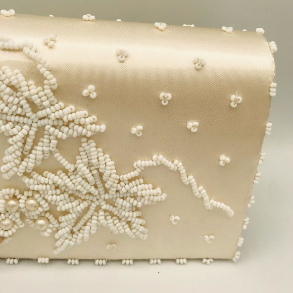 Beautiful White Cream Beaded Clutch with Pearls - Picture 6 of 14